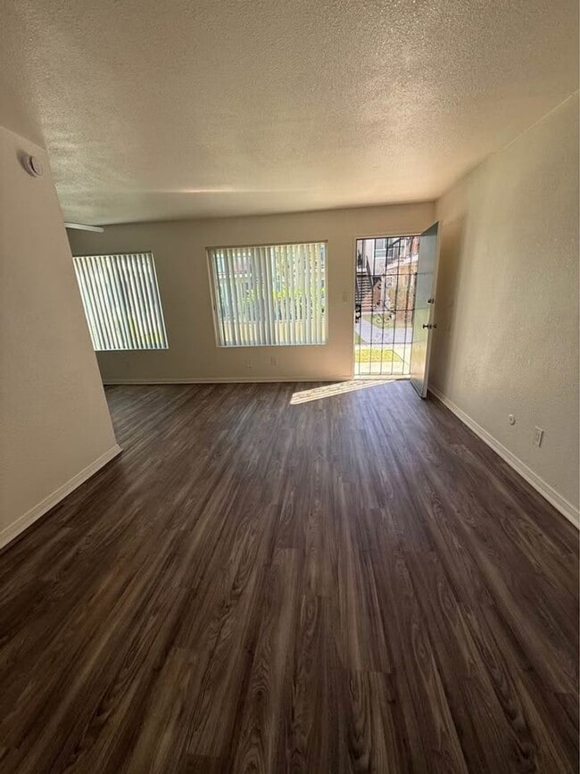 Building Photo - Del Coronado Villas 3 Unit 1 bedroom RENT SPECIAL Rental