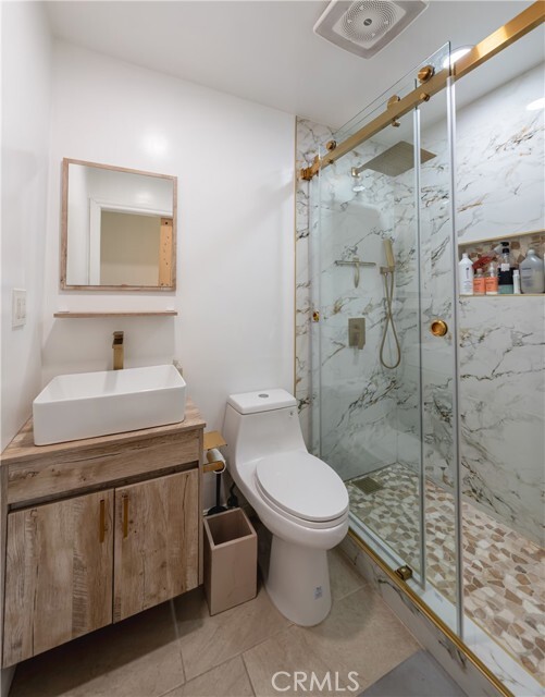 Photo - 14528 Avis Ave