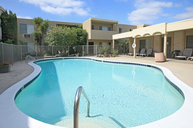 Four Winds Apartments - Four Winds Apartments
