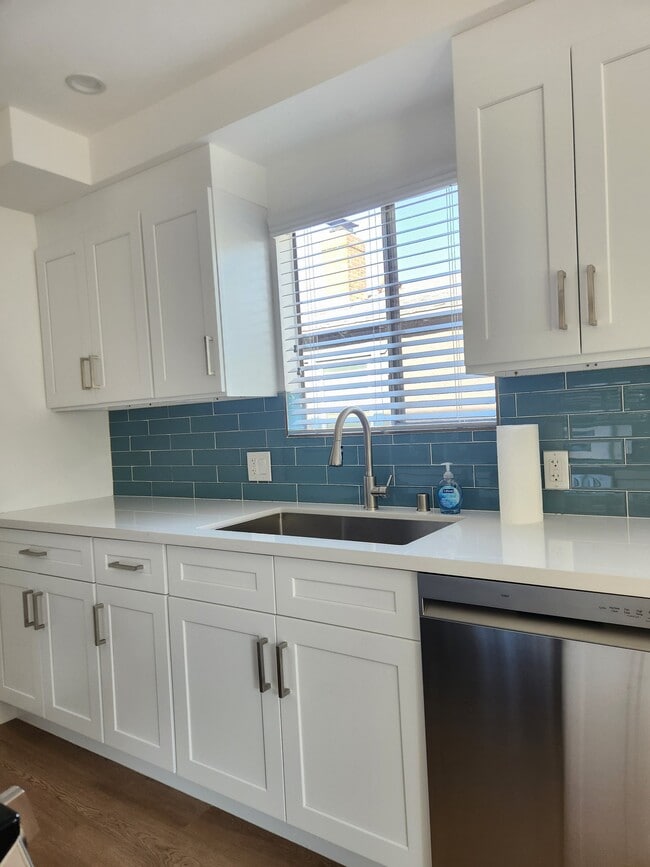 Photo - 2336 34th St Unit 1