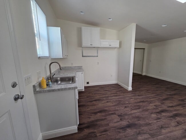 Photo - 523 N Tremont St Unit Studio