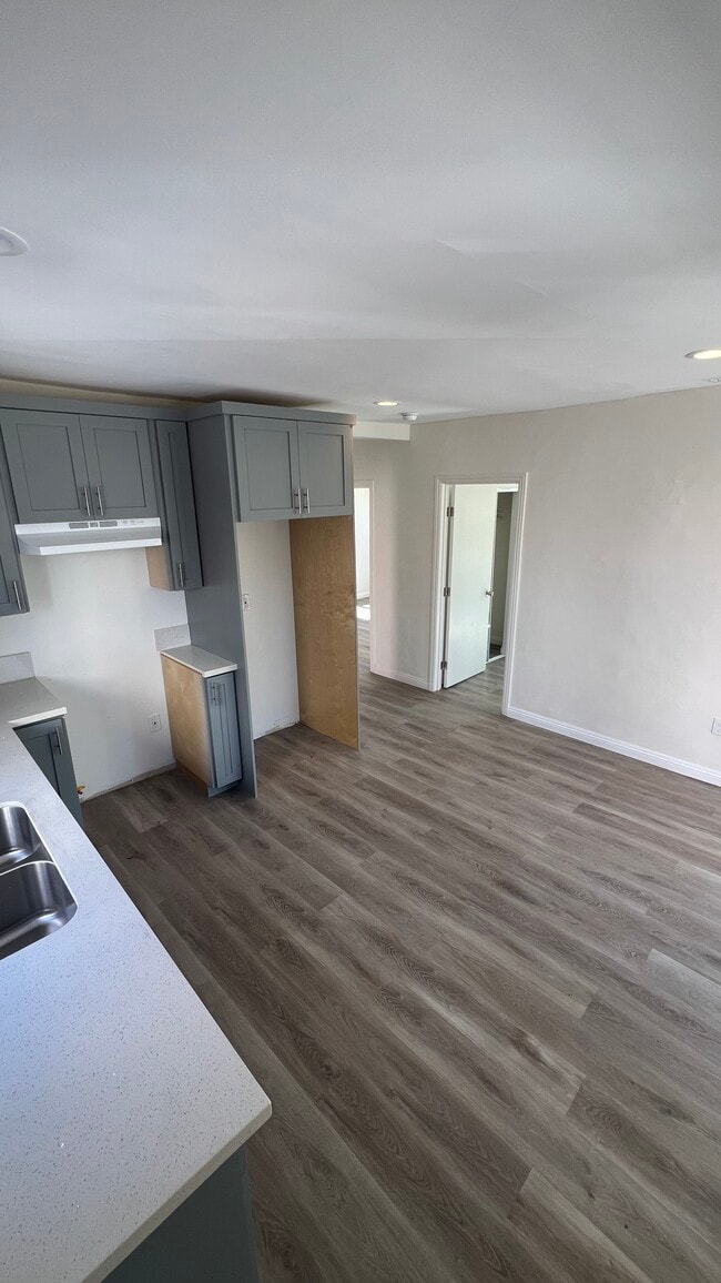 3bd kitchen & living room - 2707 Fairmount St House
