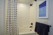 1BR, 1.5BA - 996 SF - Oasis Anaheim Apartments