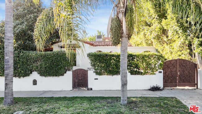 Photo - 449 N Sweetzer Ave