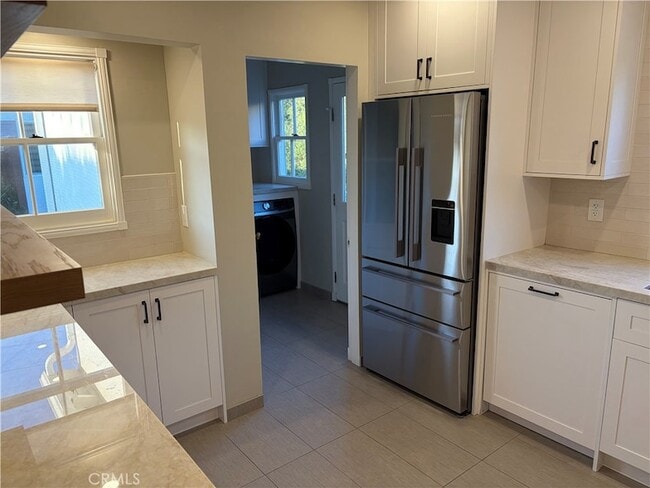 Photo - 851 Graynold Ave