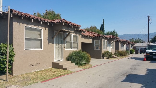 Building Photo - 25660 Base Line St