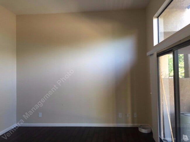 Photo - 2420 Chandler Ave Unit #4