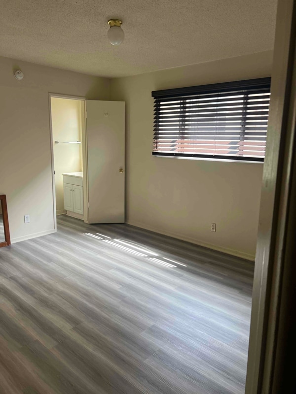 Photo - 10772 Woodbine St Unit 4