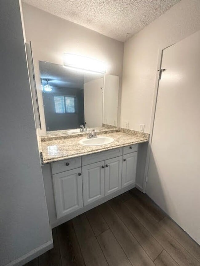 Photo - Redwood Terrace Apartments