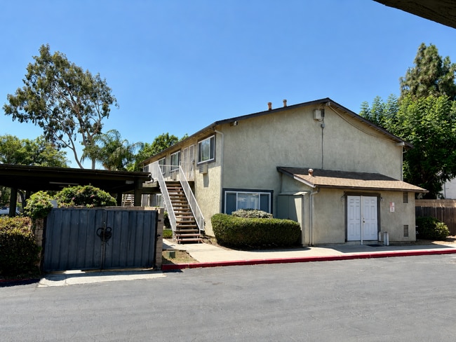 Building Photo - 1007 E Deodar St Unit D