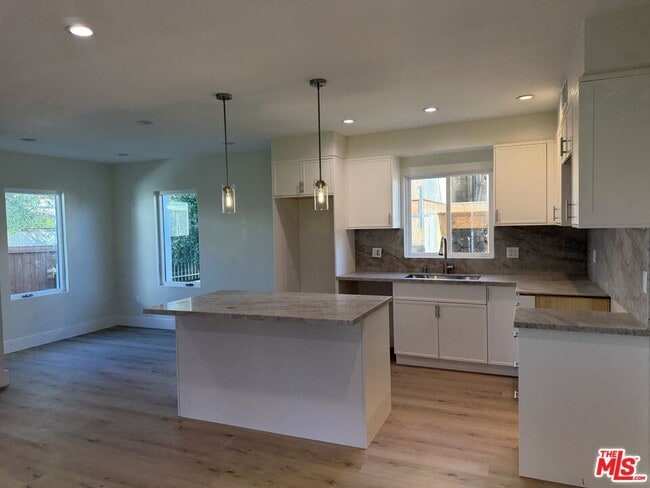 Photo - 1546 S Ogden Dr Unit B