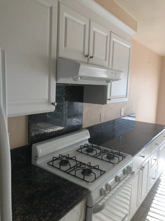 Photo - 3690 Spyglass Way