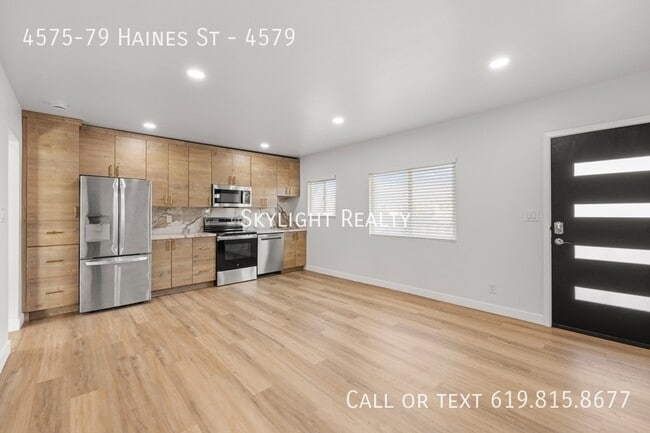 Photo - 4575 Haines St Unit 4579