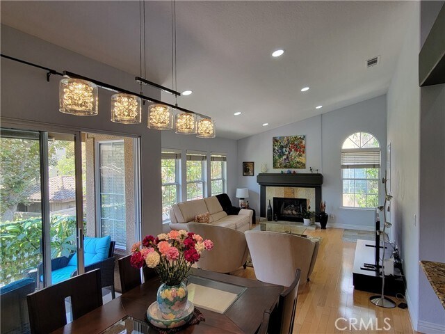 Photo - 17 Destiny Way