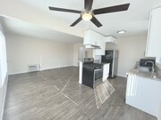 Photo - 13704 Franklin St