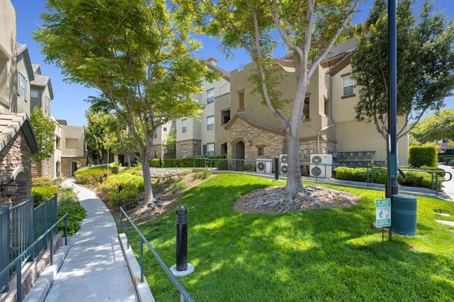 Photo - 1893 Lorient Pl