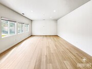 Photo - Beautiful 5Bd/3.5Ba Home in Cul-de-Sac in Riverside w/new Turf Back Yard and New Carpet!