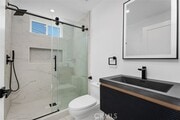 Photo - 1325 W Ash Ave
