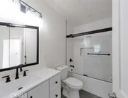 Photo - 6159 Clybourn Ave Apartment