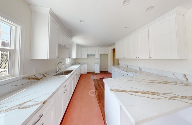 Photo - 1167 N Berendo St House