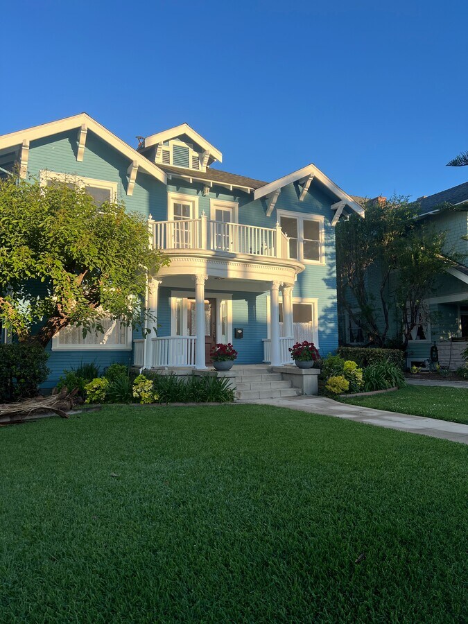 Photo - 713 S Bronson Ave