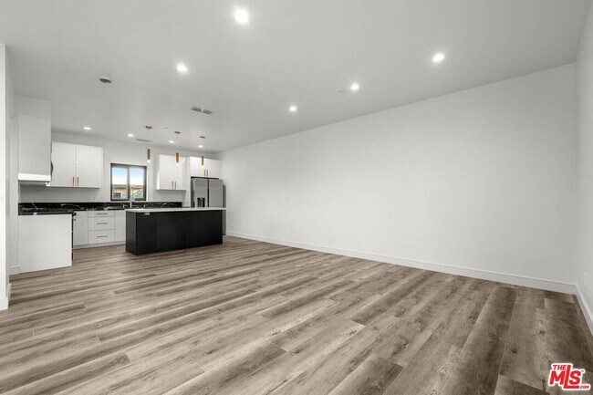 Photo - 1920 S Sherbourne Dr Unit 1/2