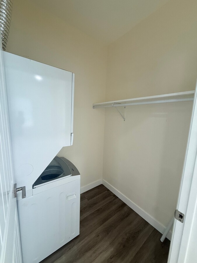 Photo - 11463 Westonhill Dr