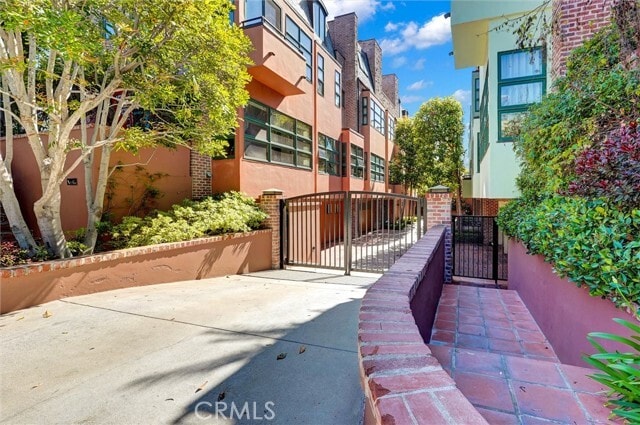 Photo - 2323 S Beverly Glen Blvd
