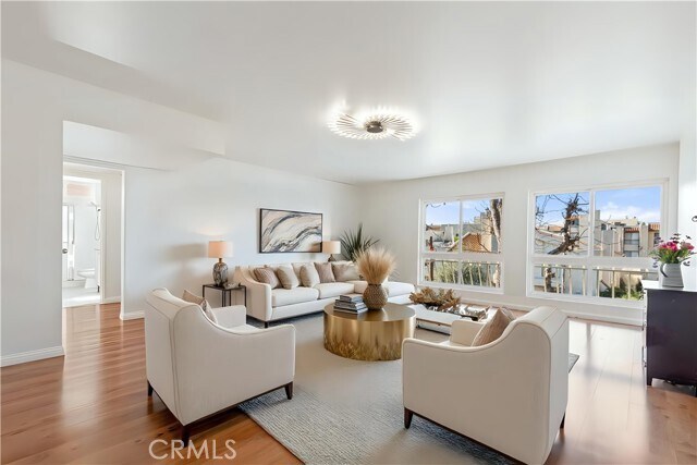 Photo - 5250 Zelzah Ave Unit 21A