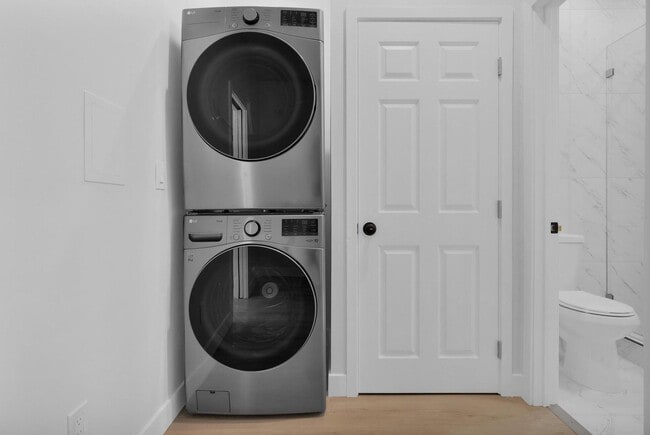 Photo - 4554 North Ave Unit 4556 #1