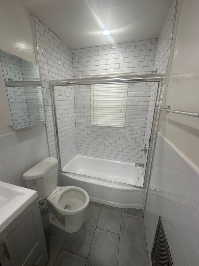 Photo - 7735 Hollywood Blvd Unit 4