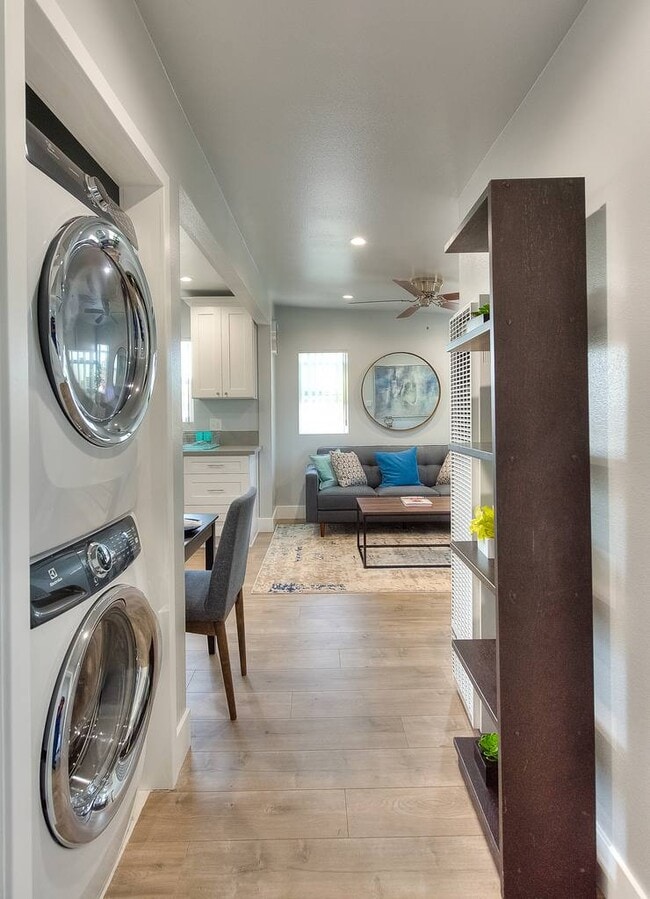 Photo - 4286 S Hobart Blvd Unit 4286 1-2