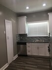 Kitchen dishwasher - 120 Franklin Ct Unit 1