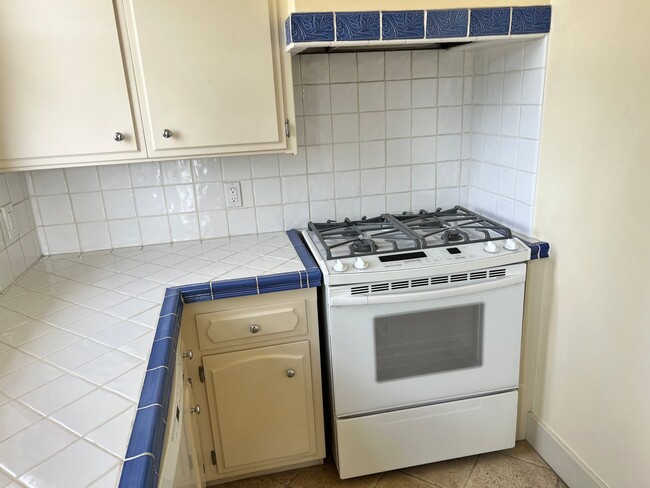 Photo - 118 W Pedregosa St Unit 118