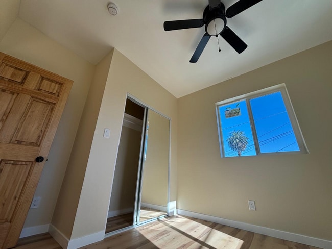 Building Photo - 1628 W 24th St