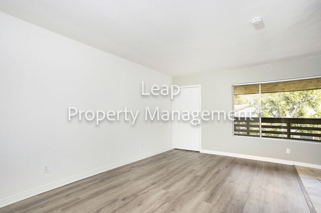 Photo - 1490 W Lambert Rd