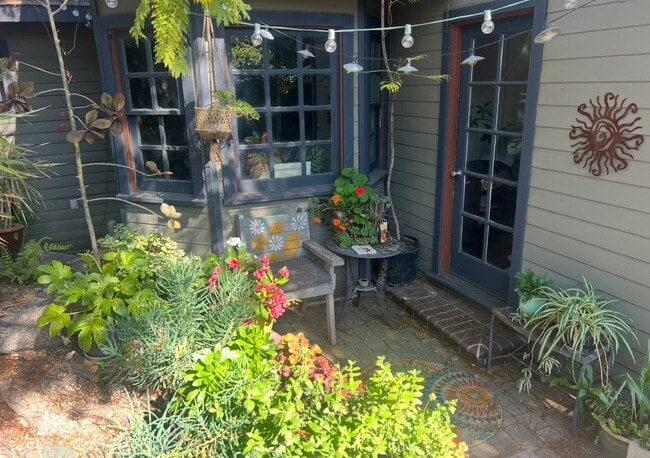 Photo - 269 W Laurel Ave