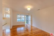 Photo - 302 N Maple St