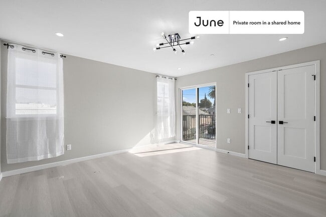 Private bedroom in 5 bed/5 bath Home - Private bedroom in 5 bed/5 bath Home Unit D