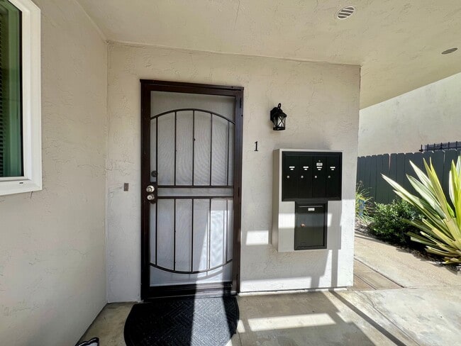 Photo - 3838 Chamoune Ave Unit 1