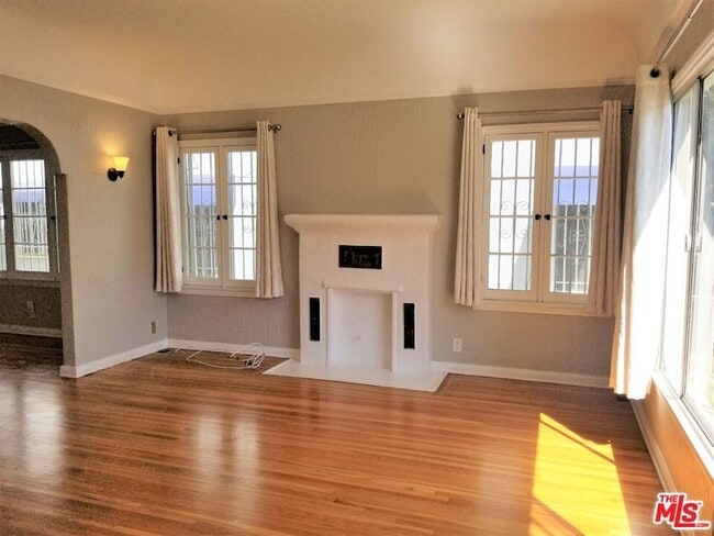 Photo - 329 N Ogden Dr