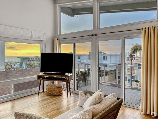 Building Photo - 420 Marine Ave Rental