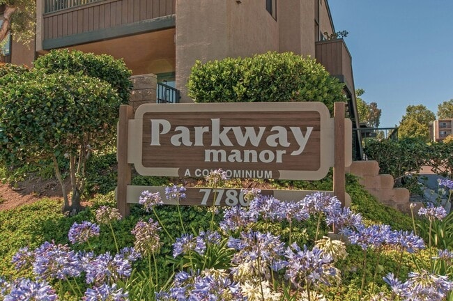 Building Photo - 7780 Parkway Dr Unit 201