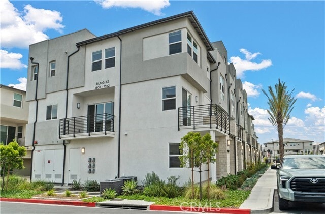 Building Photo - 1302 W Bushell St Rental