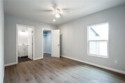 Photo - 1516 E Young St