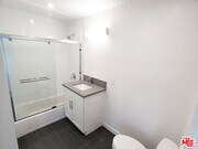 Photo - 1229 S Kingsley Dr Condo