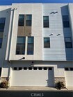 Photo - 685 W 17th St