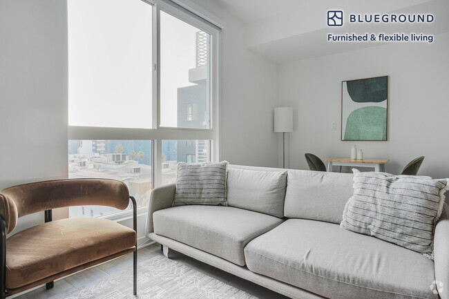 Building Photo - 201 The Promenade N Rental