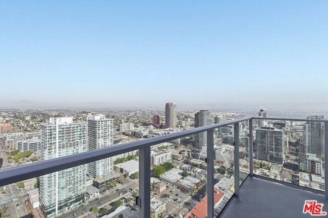 Photo - 800 Broadway Unit PH 2