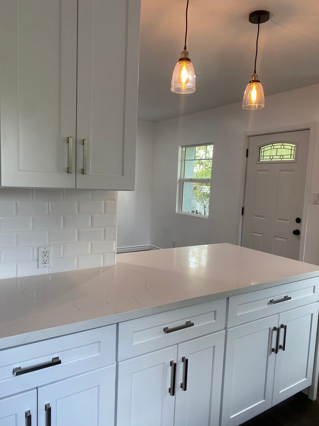 Photo - 2825 Moss Ave